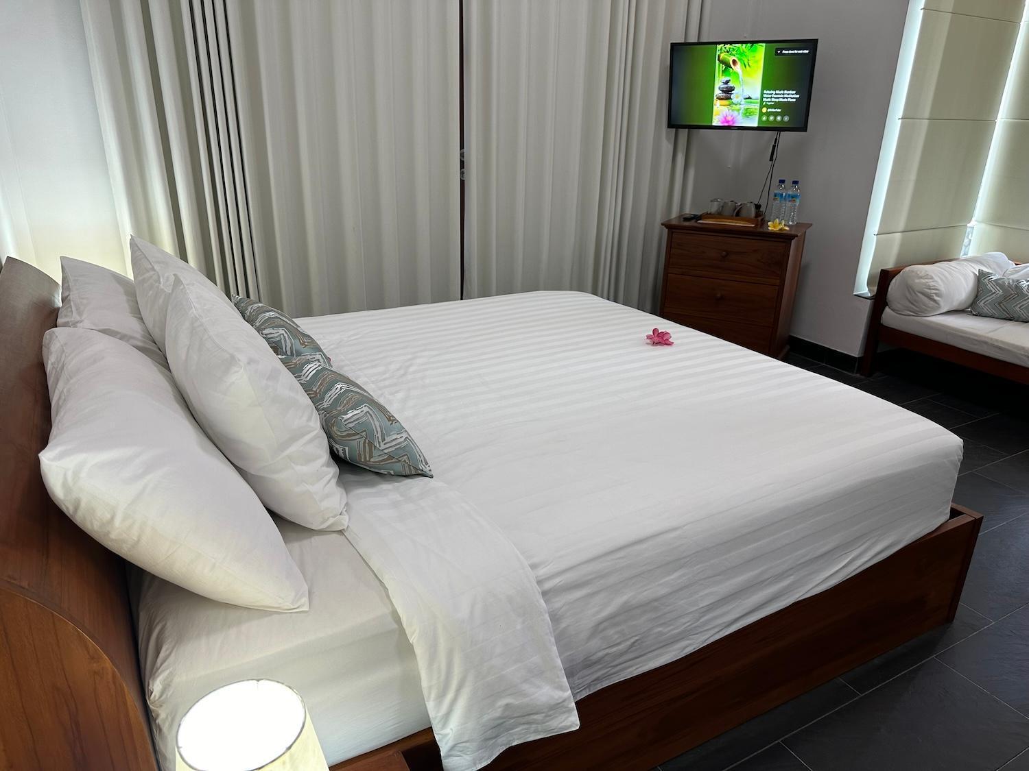 Bale Solah Lombok Holiday Resort Senggigi Exterior foto