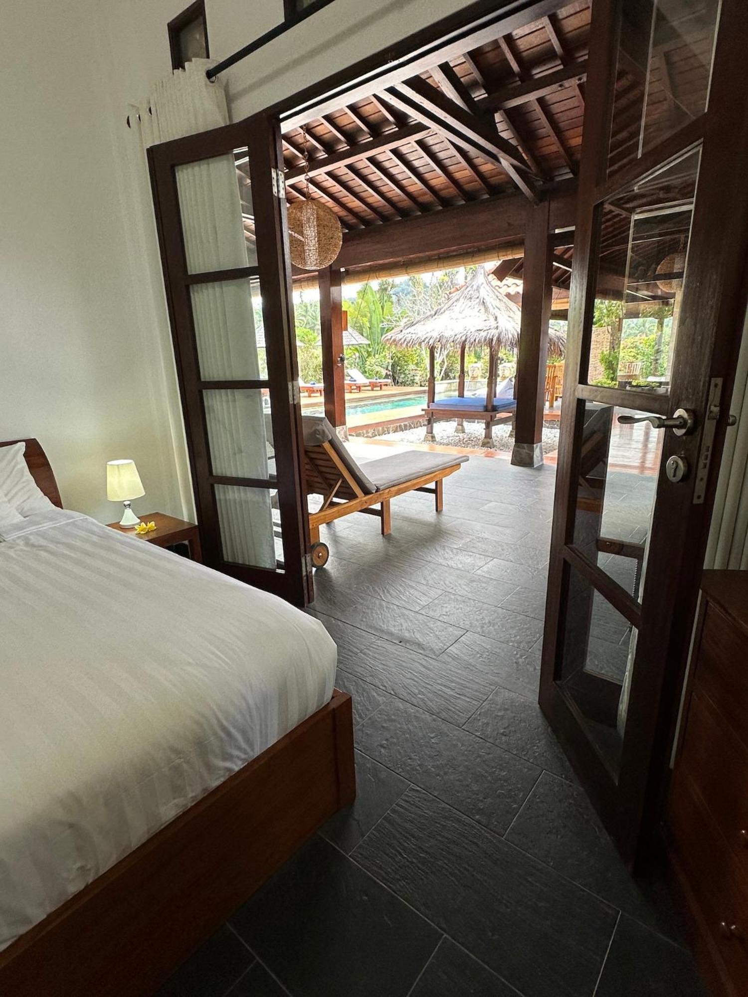 Bale Solah Lombok Holiday Resort Senggigi Exterior foto